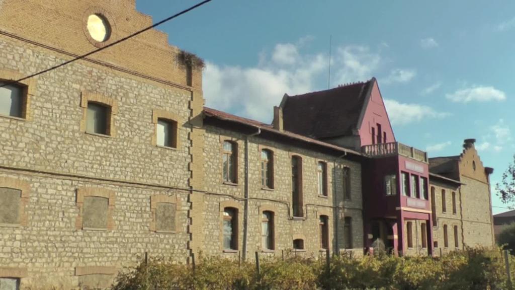Hostal Europa 卡斯特洪 外观 照片